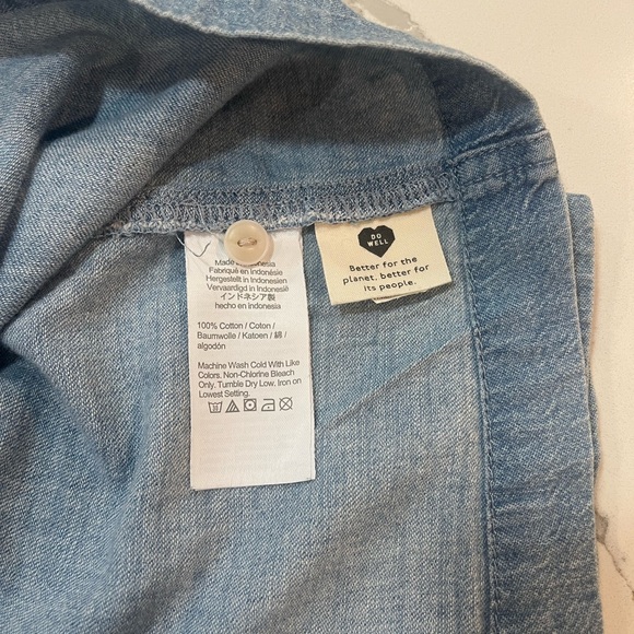 Madewell Denim Short-Sleeve Button-Up Short in Brickton wash - size XL - Picture 6 of 9